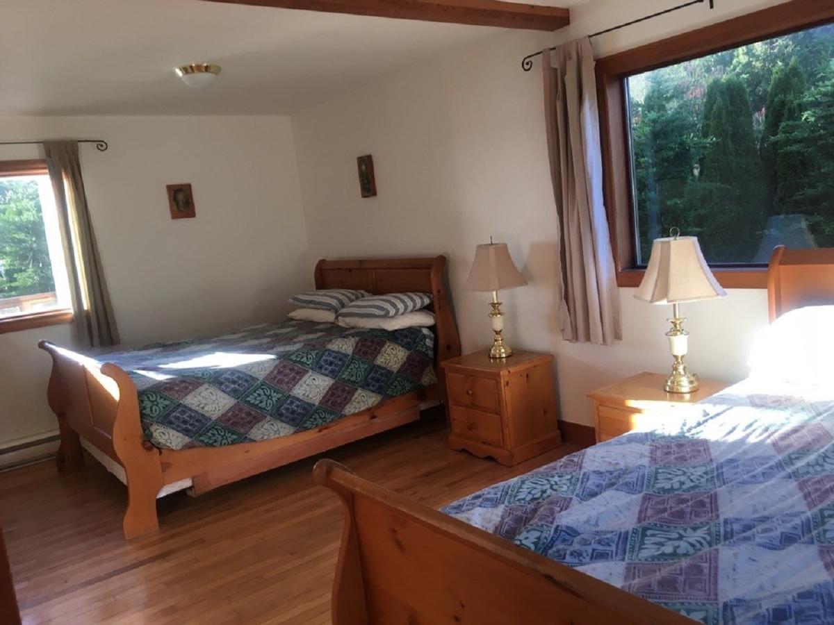 Tofino Stormbay Guest House ภายนอก รูปภาพ