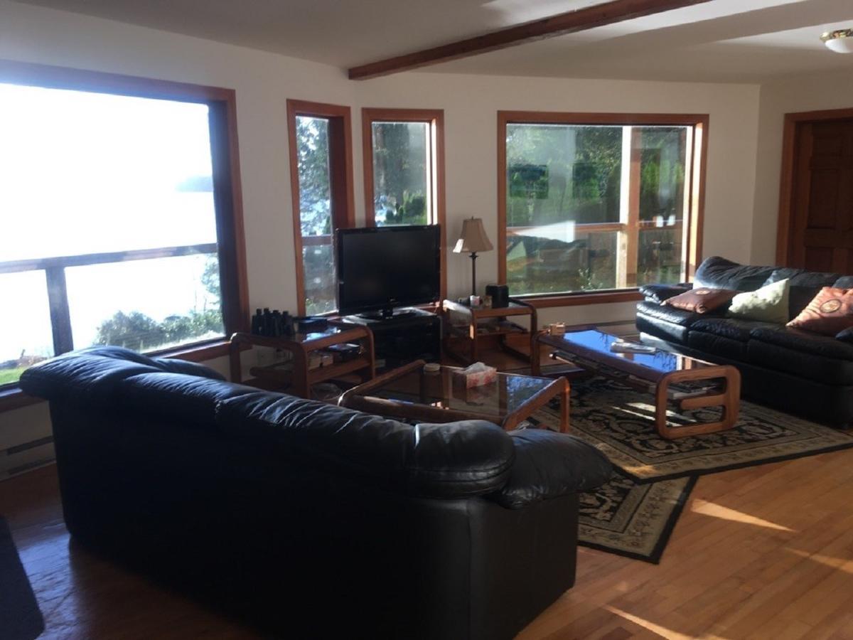 Tofino Stormbay Guest House ภายนอก รูปภาพ