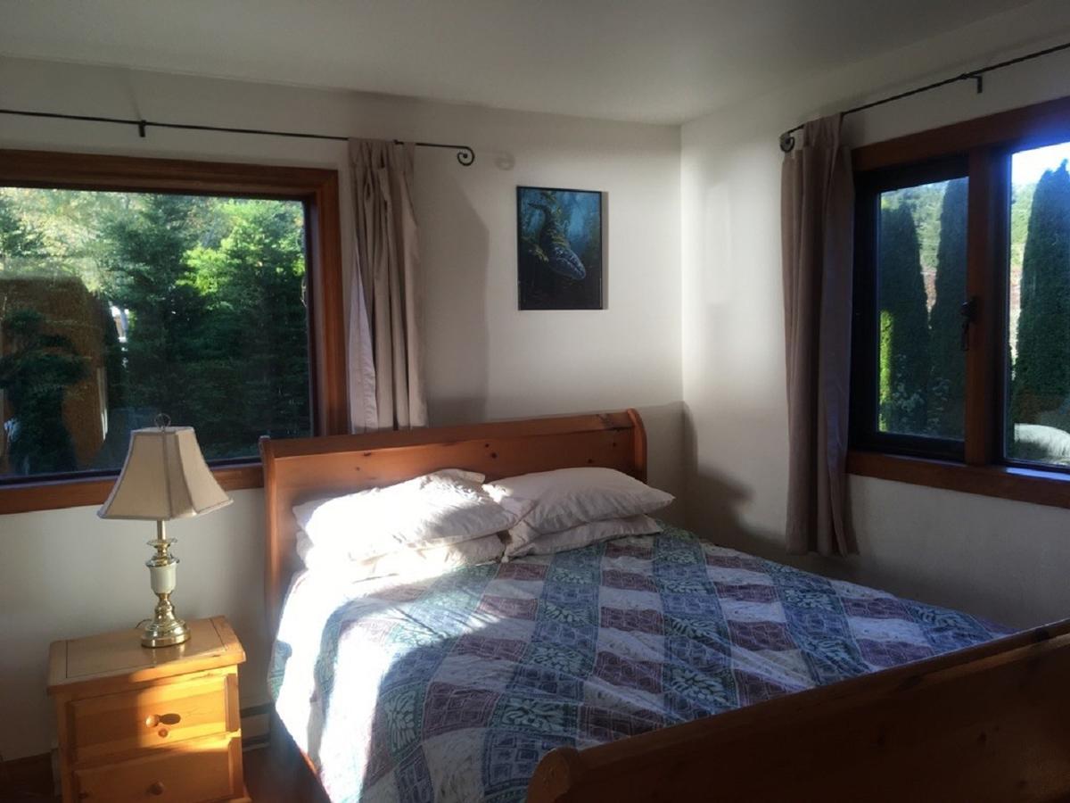 Tofino Stormbay Guest House ภายนอก รูปภาพ